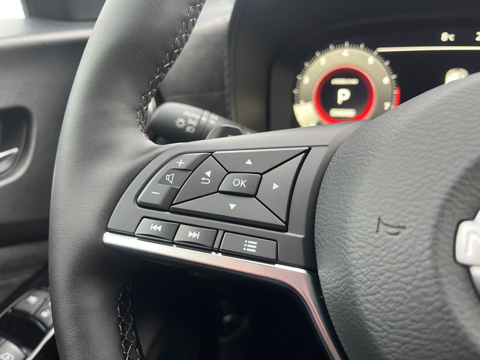 Fahrzeugabbildung Nissan Juke Redline Edition*NAVI*BOSE*KAMERA*SHZ*ProPil