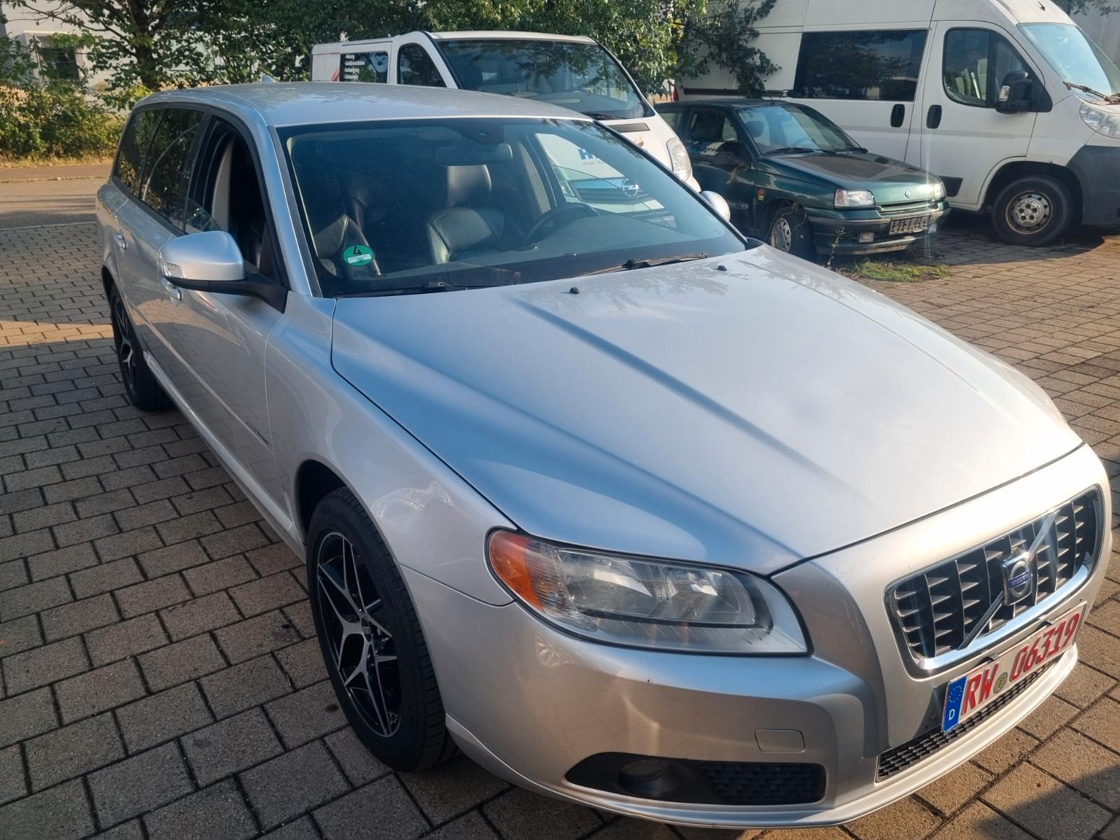 Volvo V70 Kombi Momentum