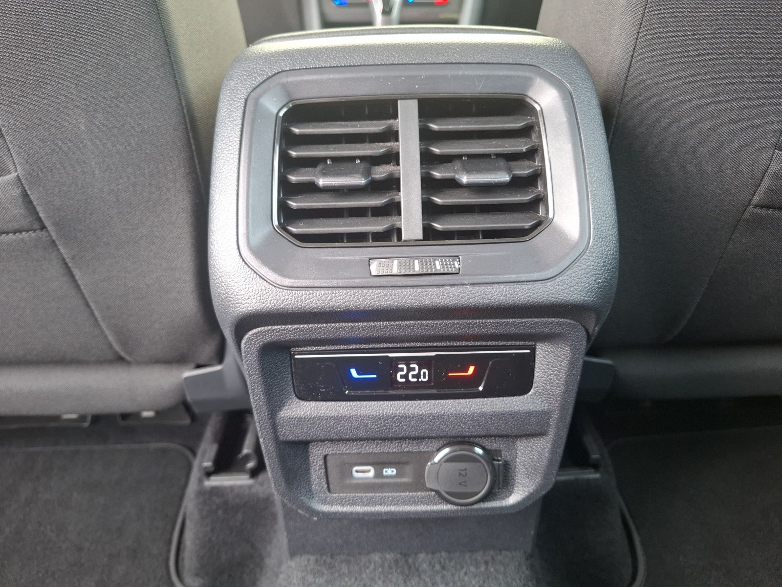 Fahrzeugabbildung Volkswagen Tiguan Allspace TDI Elegance DSG 4M Matrix AHK N