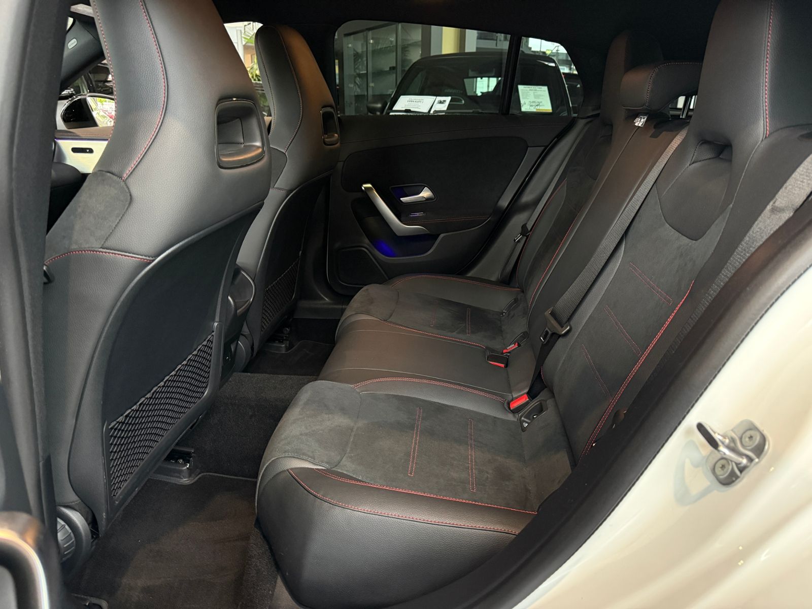 Fahrzeugabbildung Mercedes-Benz CLA 250 Shooting Brake  AMG NIGHT LED NAVI
