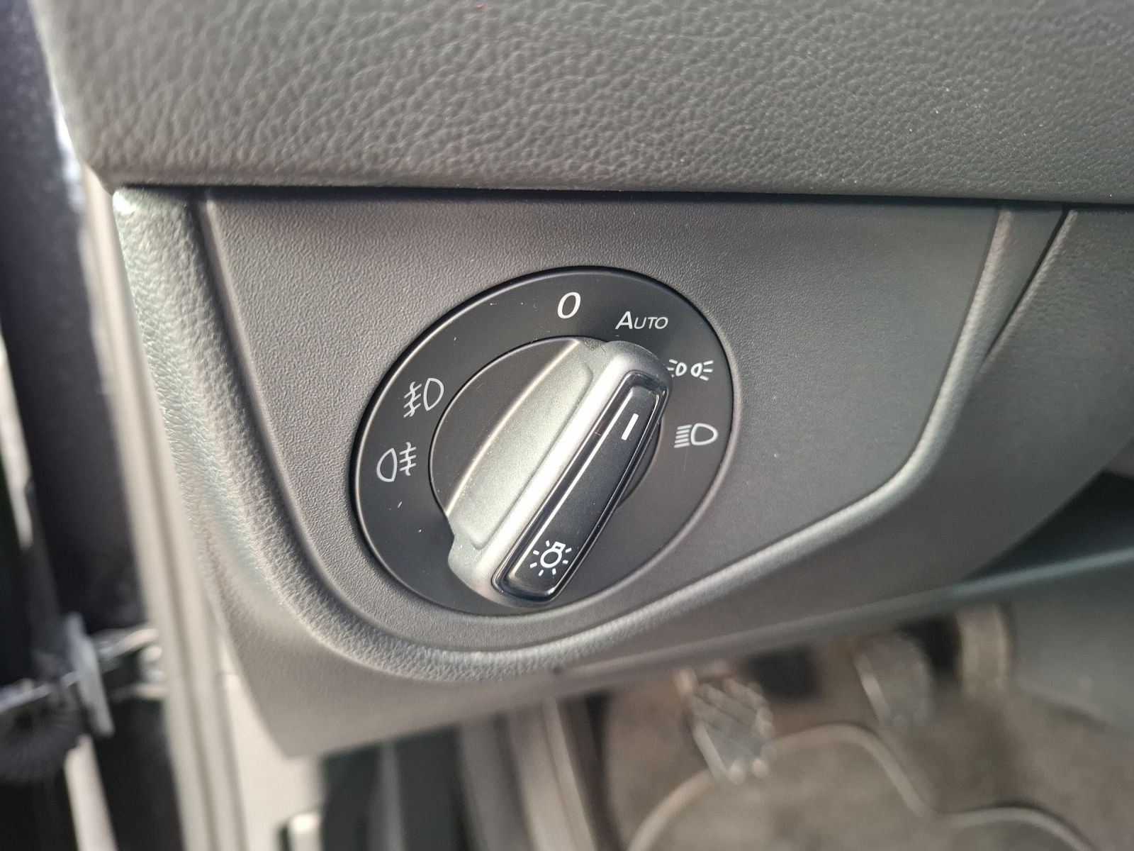 Fahrzeugabbildung Volkswagen Polo TSI Style Matrix Climatronic ACC PDC SH LM