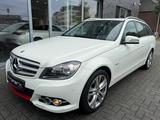 Mercedes-Benz C 200 T CGI Avantgarde SHZ PDC AHK Bluetooth - Mercedes-Benz C 200 mit Benzin-Antrieb: Kombi, Cgi T Avantgarde