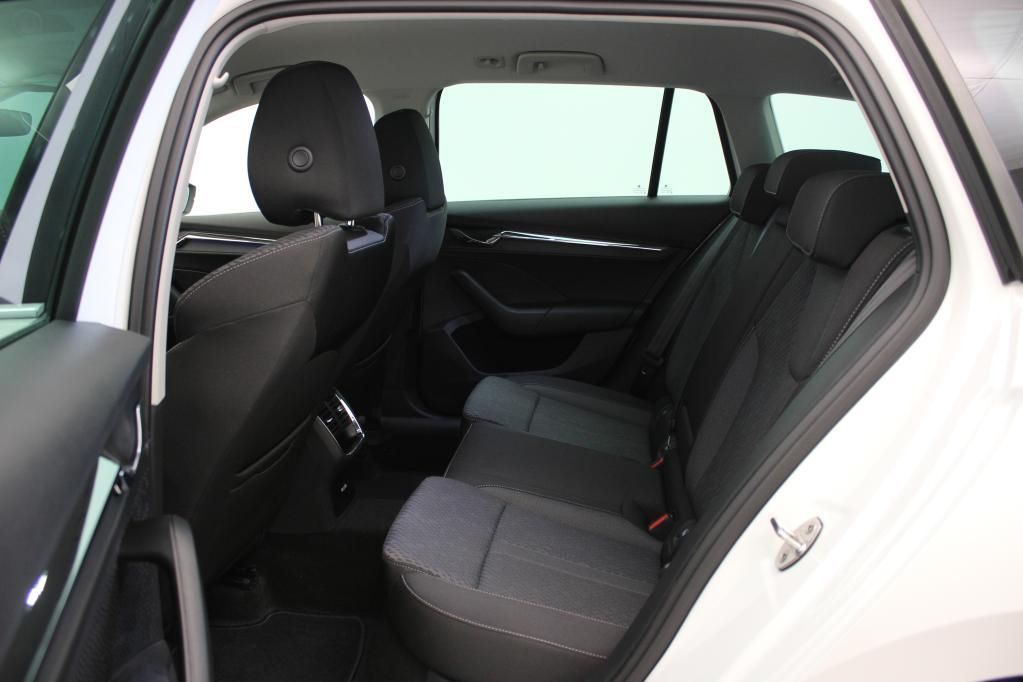 Skoda Octavia Combi Style 2.0 TDI PDC*Tempo*Klima*NAV