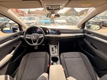 Volkswagen Golf - 11