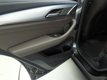 2021 BMW IX3 缩略图 19