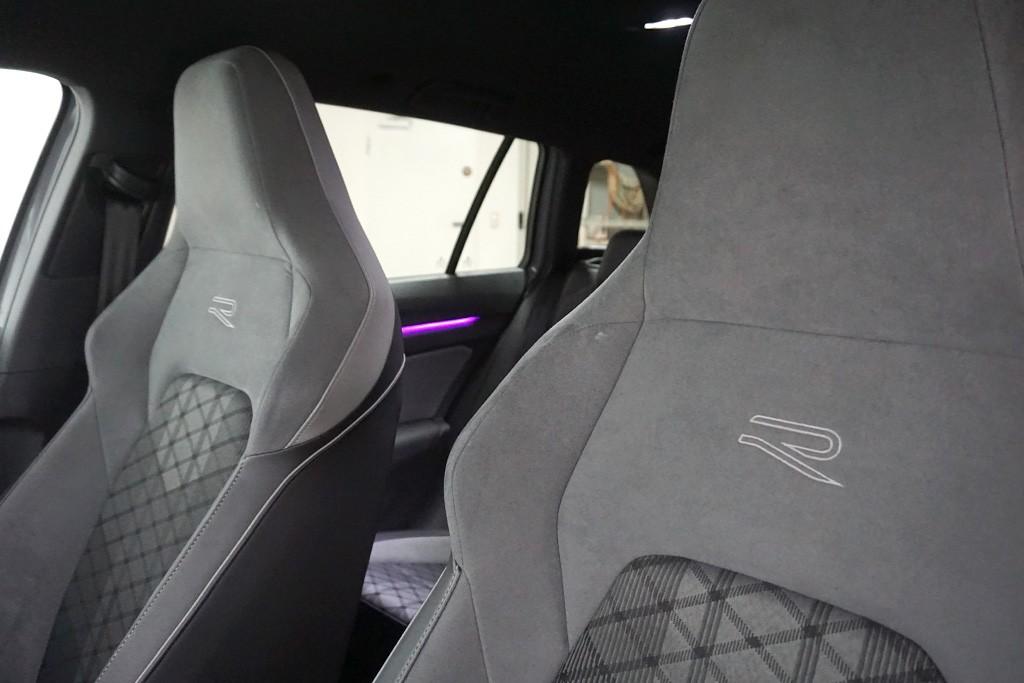 Volkswagen Golf 8 2.0TDI DSG R-Line Virtual AHK Navi, миниатюра 9