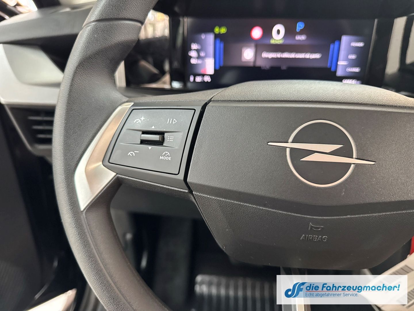 Fahrzeugabbildung Opel Frontera Electric Edition 83 kW Digitales Cockpi