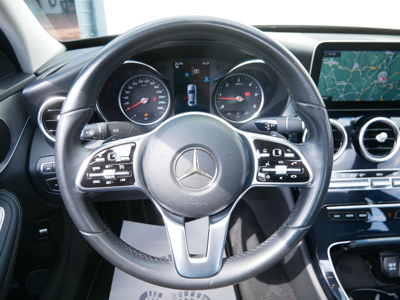 Fahrzeugabbildung Mercedes-Benz C 220 d Avantgarde BEAM AHK DACH RFK LED SHZ NAV