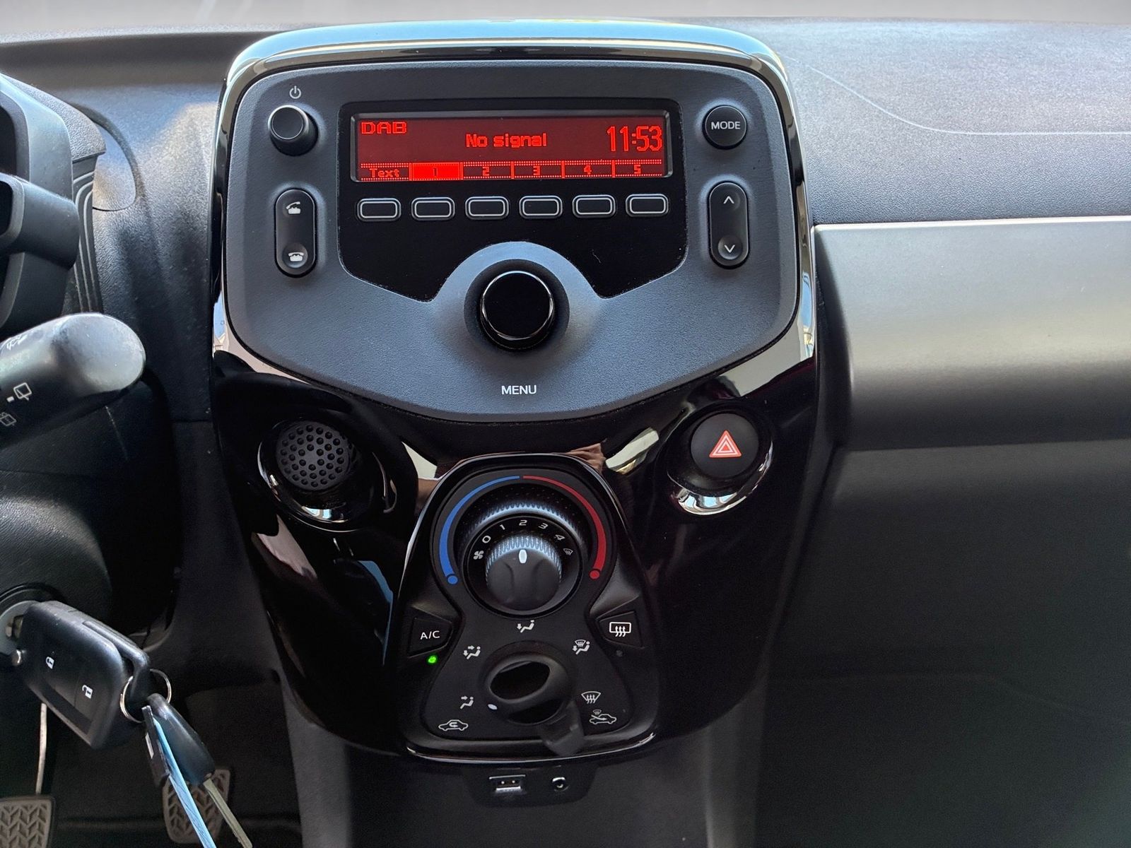 Fahrzeugabbildung Citroën C1 1.0 VTi Airscape Feel PDC,SD