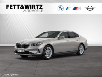 BMW Leasingangebot: BMW 550e xDrive Lr. 673,- br. o.Anz. 36Mon/5`Km p.A.