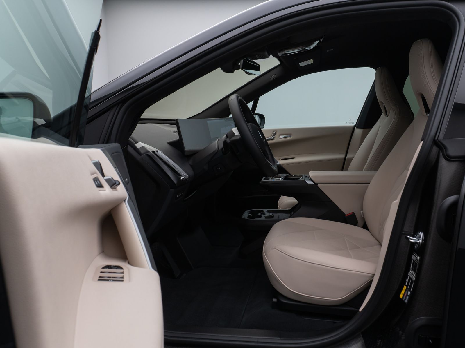 Fahrzeugabbildung BMW iX xD40 Laser 360°DAB H/K SoftCl ACC AHK Sport