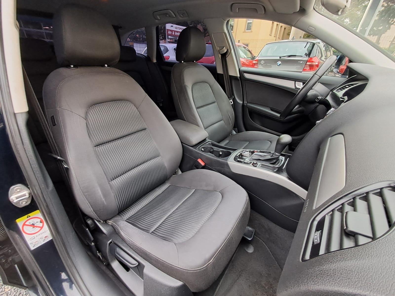 Audi A4 2009 — photo 16