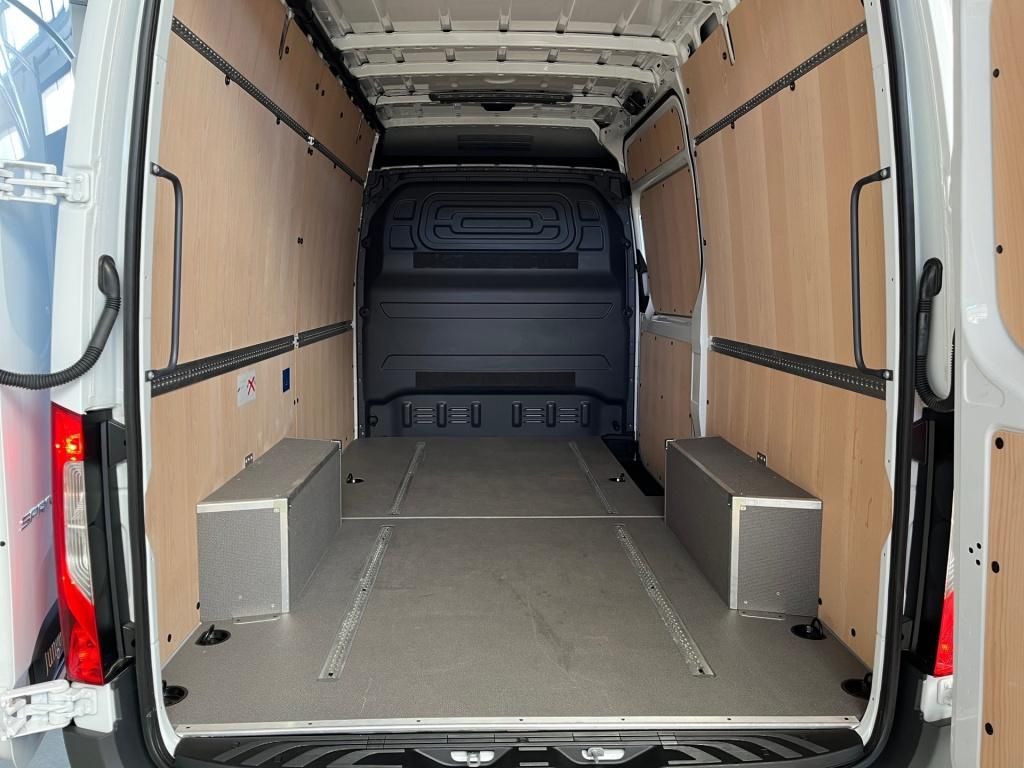 Fahrzeugabbildung Mercedes-Benz Sprinter 317 Kasten L2H2 360°Schwingsitz SHZ EDW