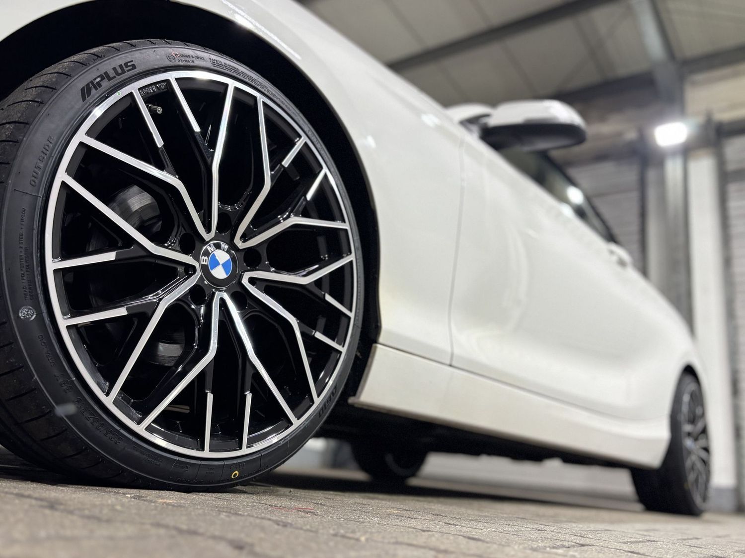 Fahrzeugabbildung BMW 218 d Advantage#Sport#Bi-Xenon#Navi#PDC#Tempo