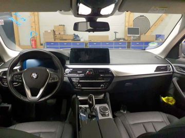 BMW 520 - 5