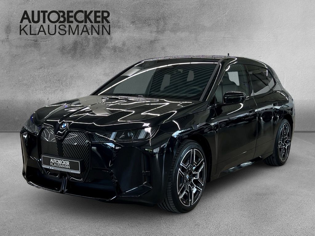 Image of BMW iX