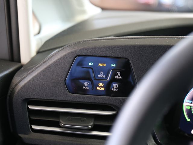 Volkswagen Caddy Maxi eHYBRID DSG LED ACC 7SITZ 5J GARANTIE