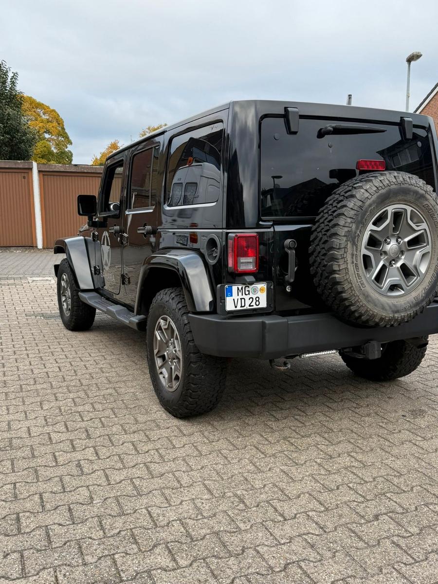 Jeep Wrangler Unlimited Rubicon 3.6 V6 284ch 4x4 - 2 ème main - Carnet entretien - Alpine - Attelage - Non fumeur