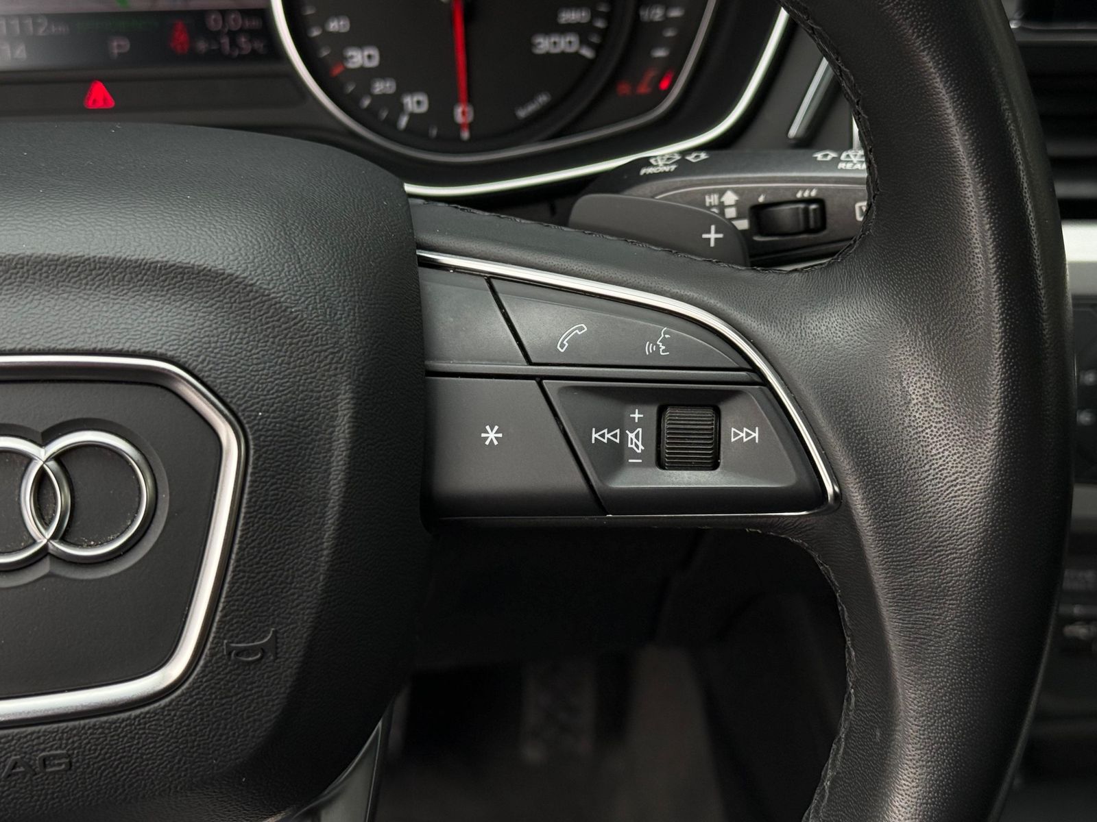 Fahrzeugabbildung Audi A4 Avant 40TDI S-tr LED+NAV+SHZ+AHK+KAM+MEMO+MMI