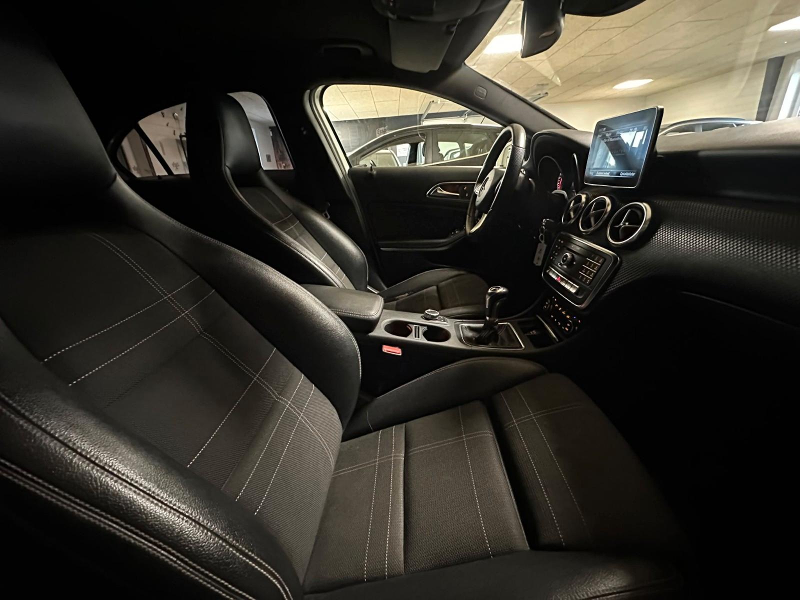 Mercedes-Benz A200 2015 — photo 35