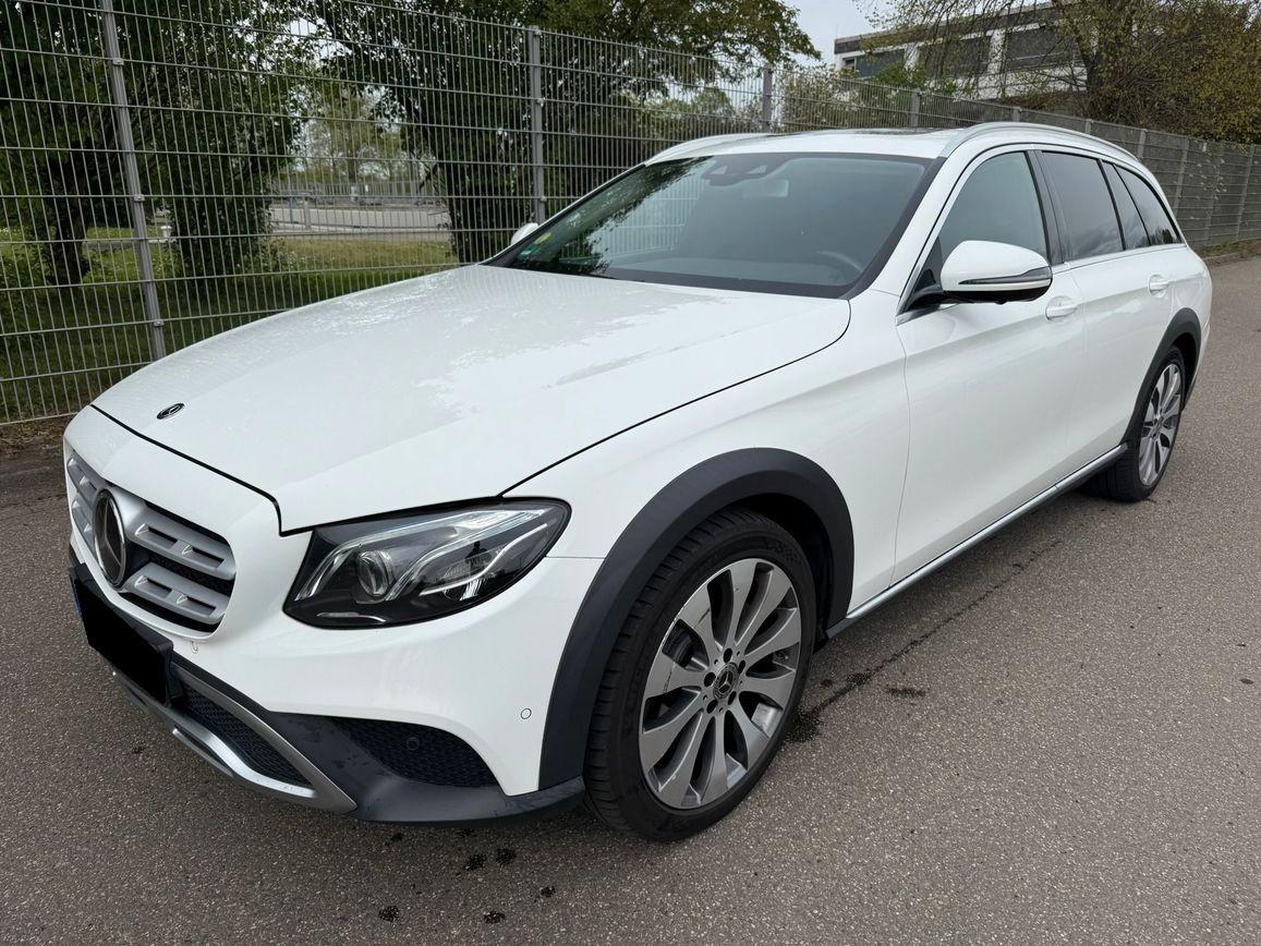 Mercedes-Benz E 220d T 4Matic All-Terrain AHK 2.Hand