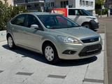 Ford Focus 1,6 Style+ & Serviceheft gepflegt & Super  - Ford Focus aus 2009: Se
