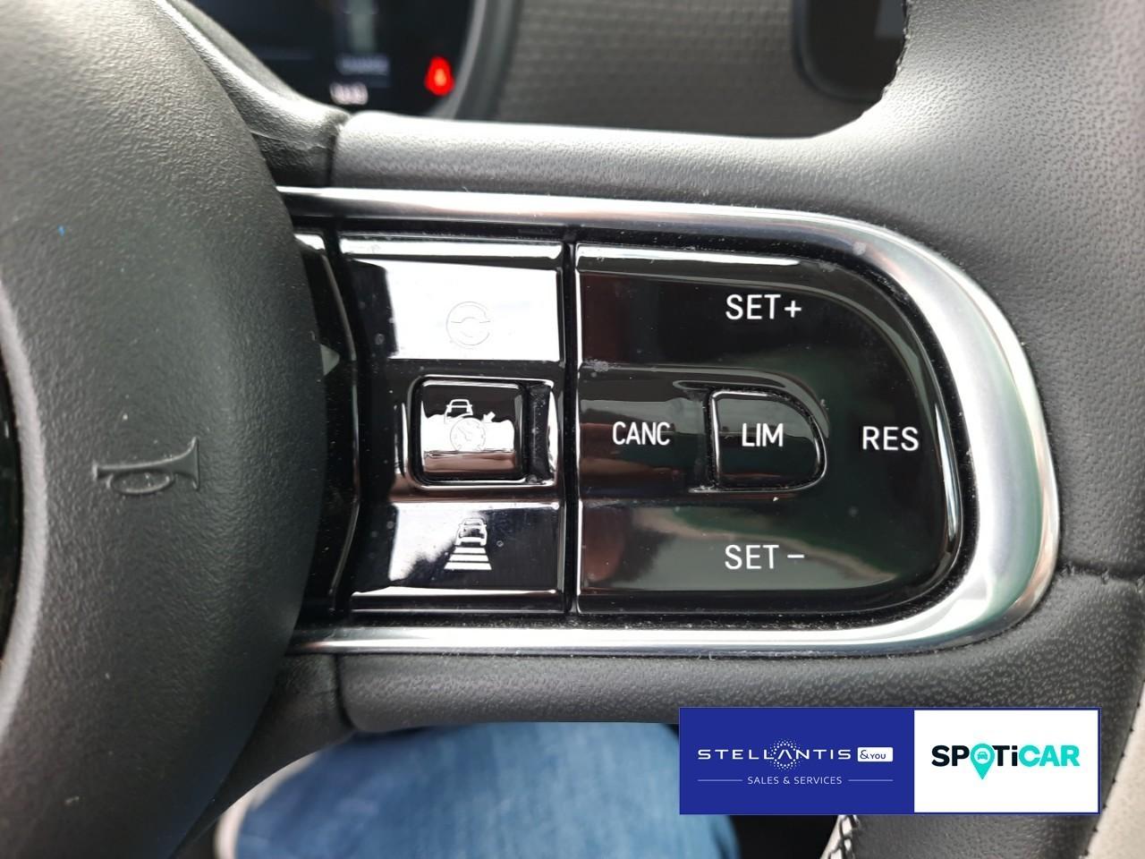 Fiat 500e La Prima Pano Navi SHZ