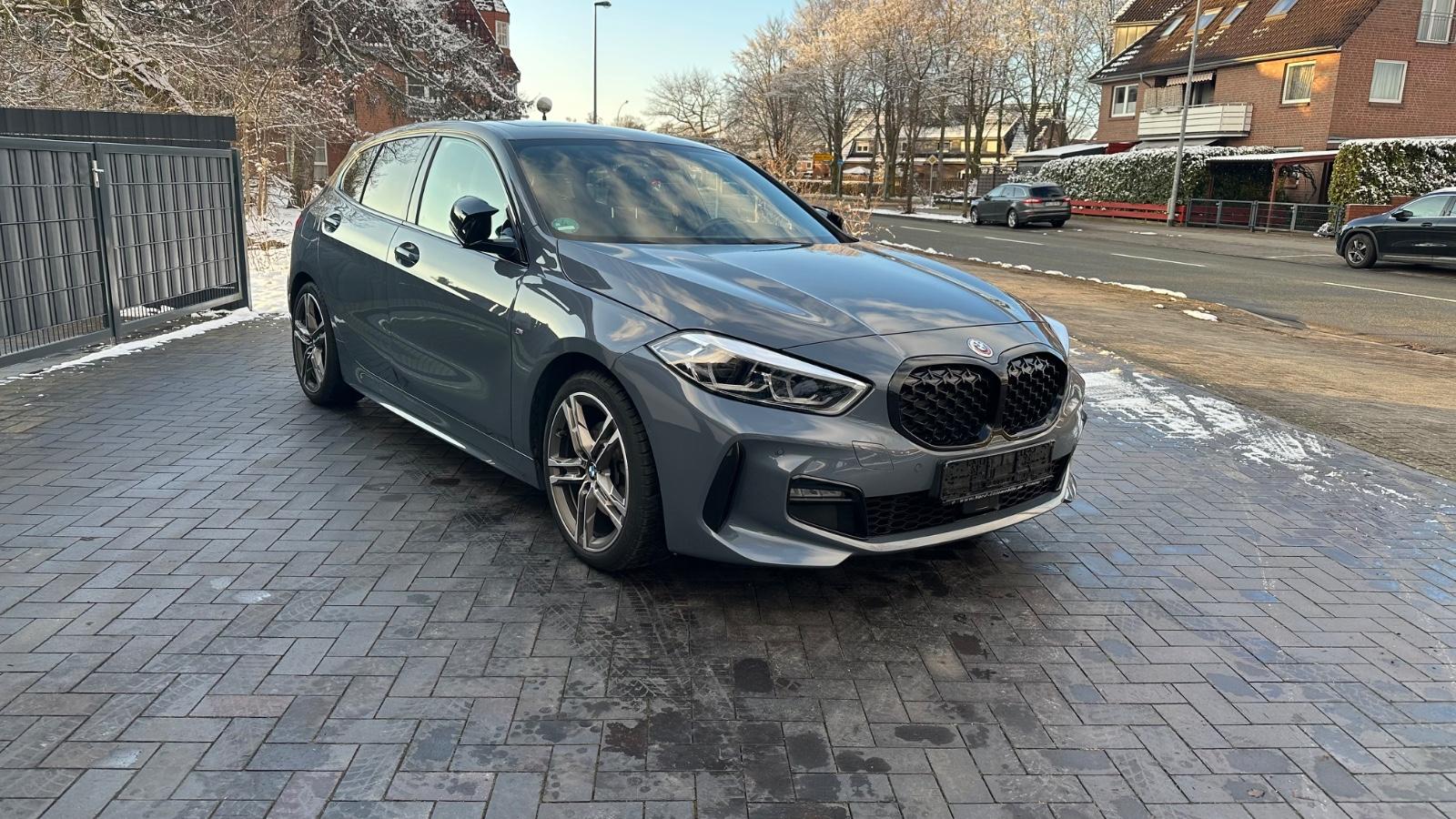BMW 118D M SPORT PanoDachH&K AbstandTemp.Rückf.kam