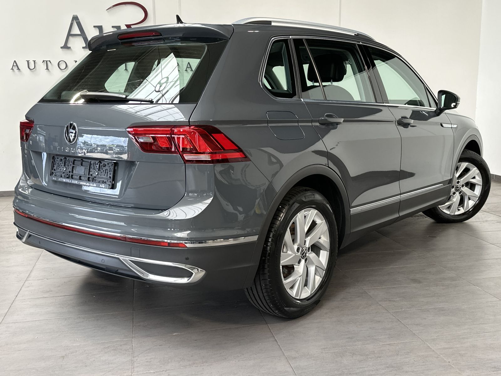 Fahrzeugabbildung Volkswagen Tiguan 1.5 TSI DSG Elegance NAV+MATRIX+ACC+VCOCK