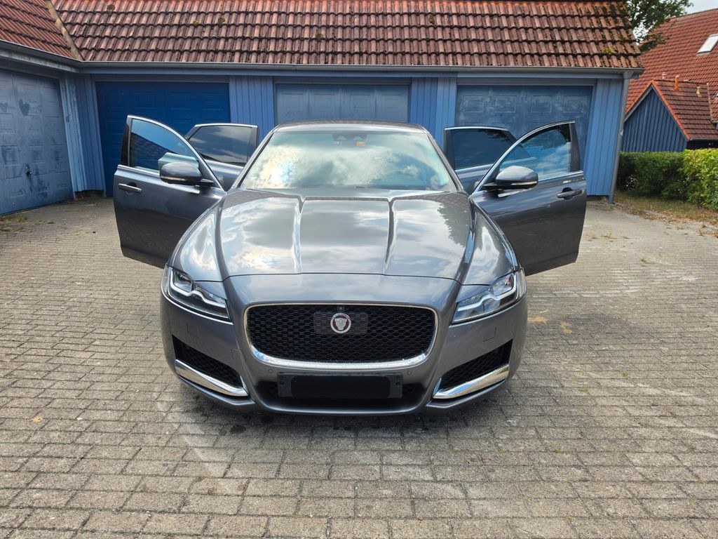 Image of Jaguar XF