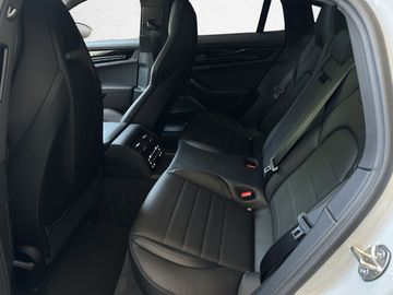 Porsche Panamera - 8