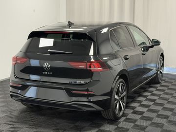 Volkswagen Golf - 8