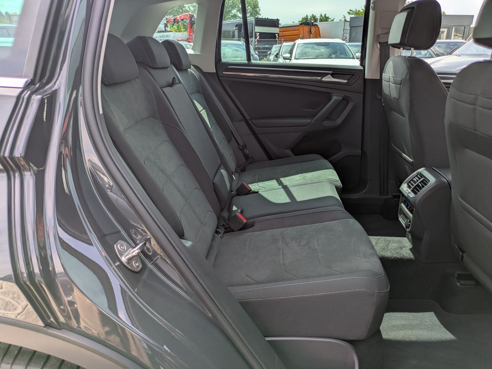 Fahrzeugabbildung Volkswagen Tiguan 2.0 TDI Elegance MATRIX*ACC*CAM*MASSAGE