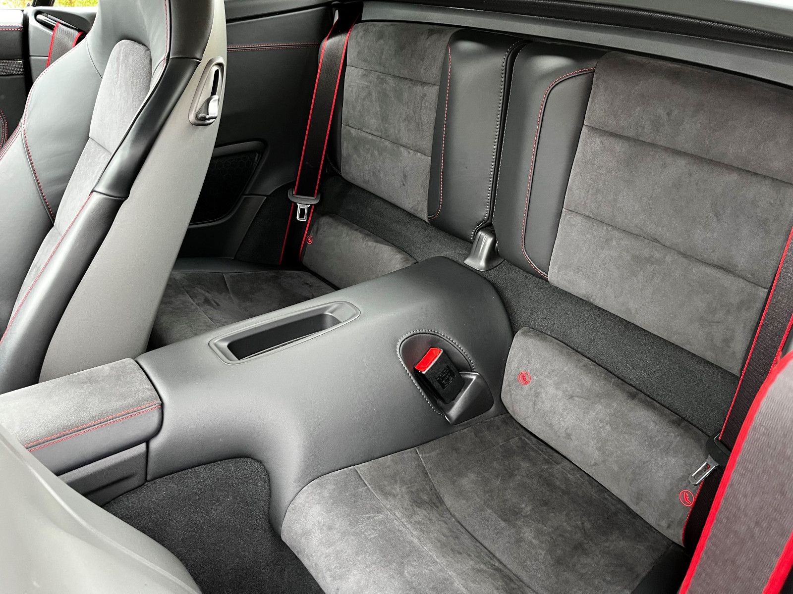 Fahrzeugabbildung Porsche 911 991 Carerra 4 GTS Cabrio Appr. 02/2027