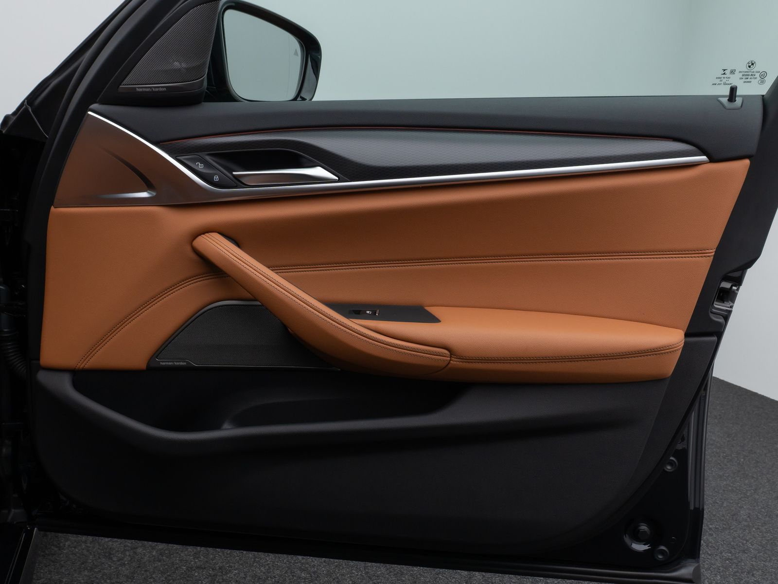 Fahrzeugabbildung BMW 530e M Sport 360°Laser HUD DAB H/K Komfort Alarm