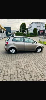 Volkswagen Golf Plus 1.6 TDI DSG Comfortline Comfortline - VW Golf Plus Gebrauchtwagen in Stuttgart