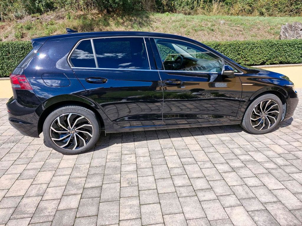 Image of Volkswagen Golf