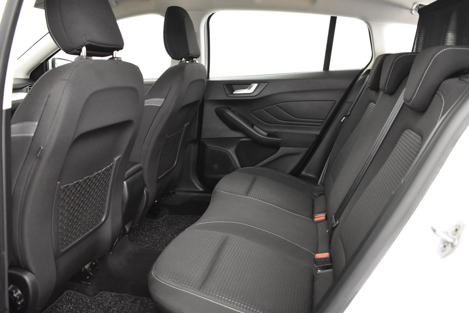Ford Focus Turnier Cool & Con./LED/NAVI/SHZ/AHK/RFK