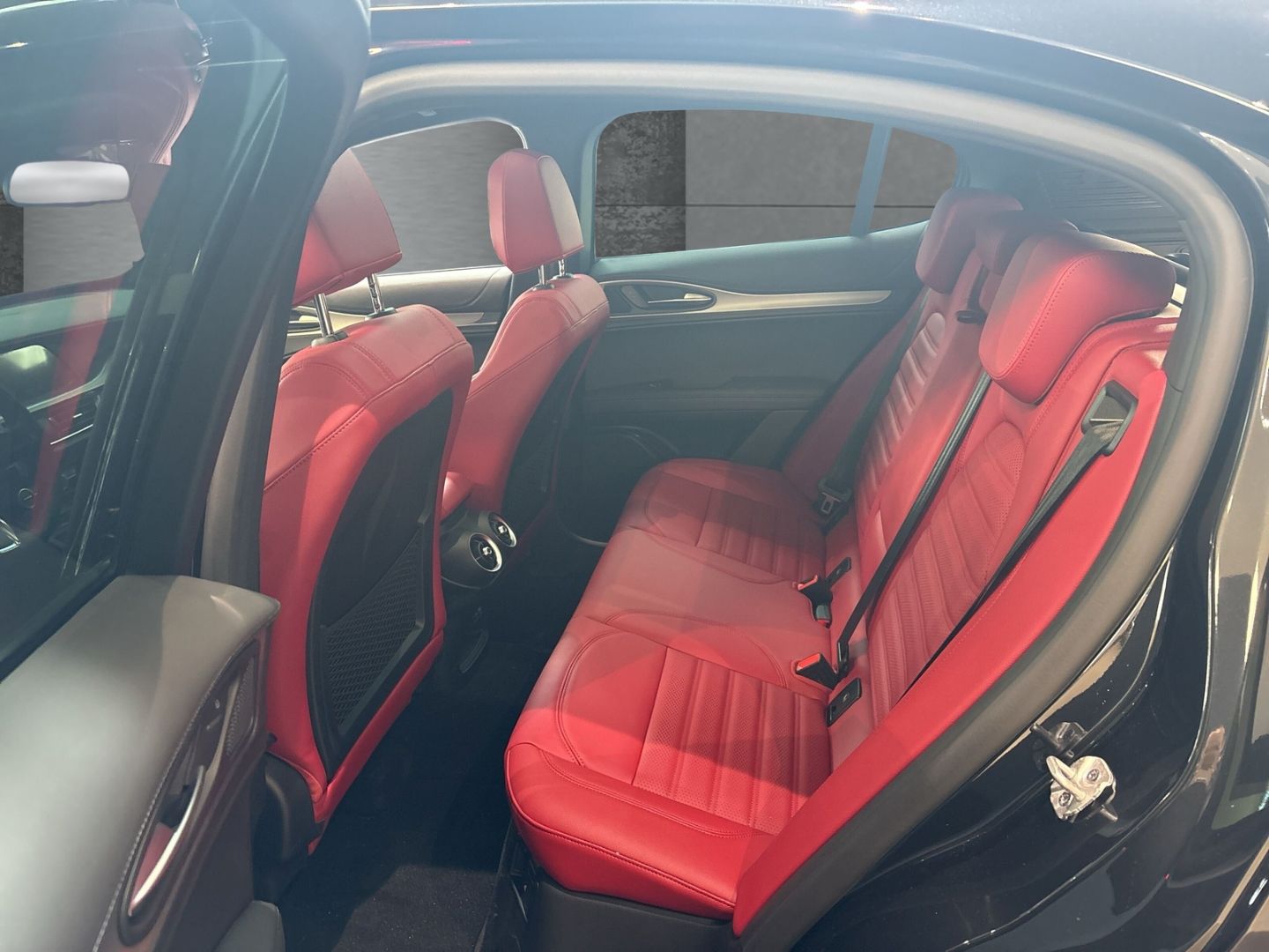 Alfa Romeo Stelvio - Bild 9