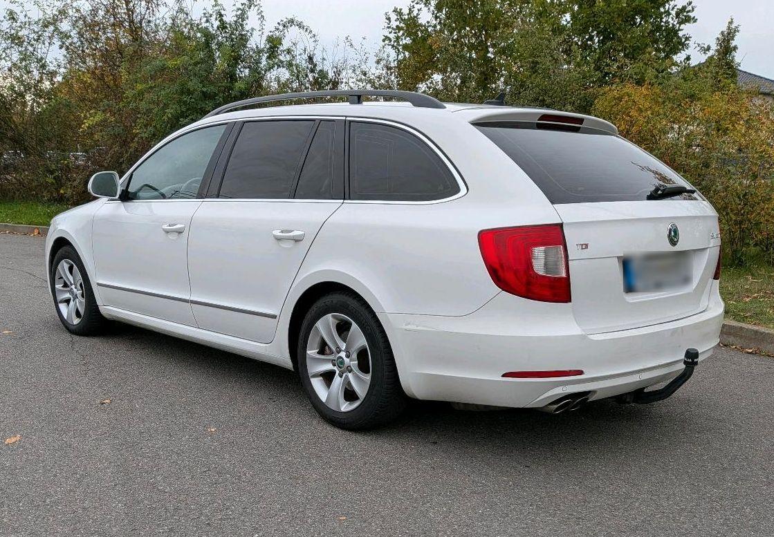 Skoda Superb 2012 — engine 170 HP (125kW)