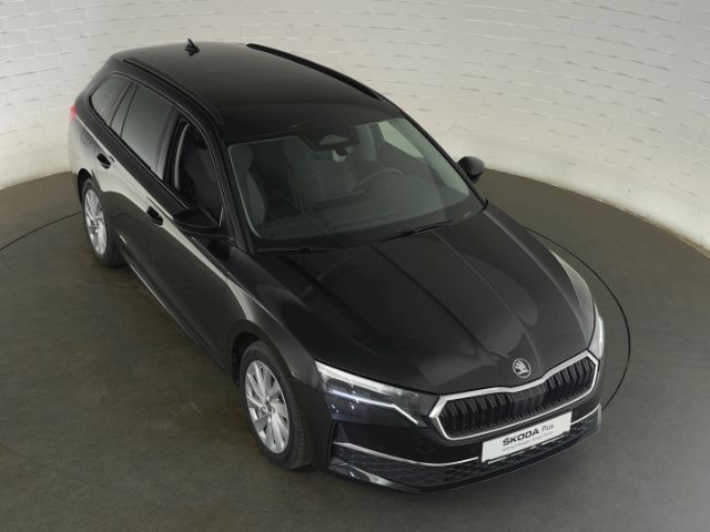Octavia COMBI SELECTION TDI DSG+AHK+NAVI+RÜCKFAH