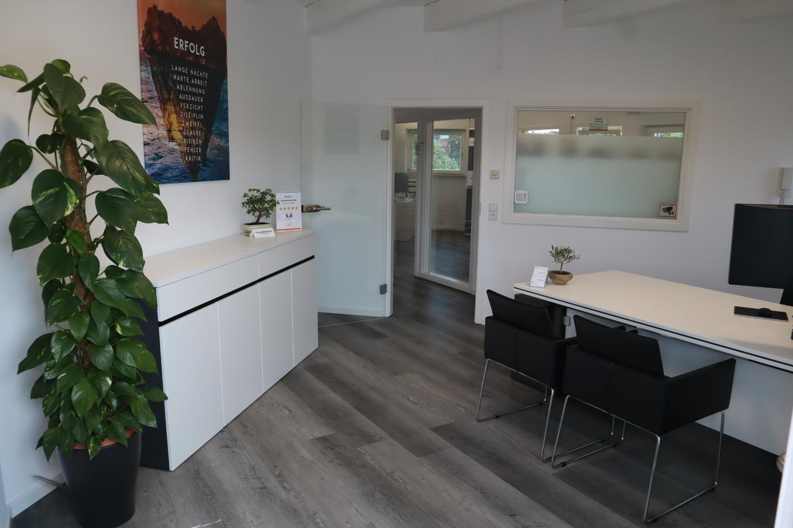 showroom-image-bottom