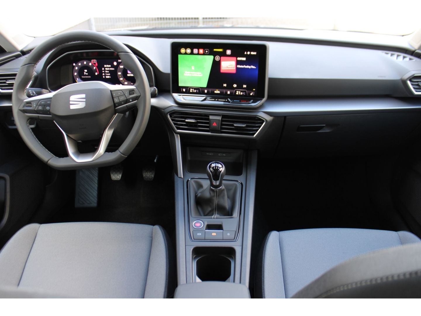 Fahrzeugabbildung SEAT Leon Sportstourer Style LED GRA WiPa RFK FullLin
