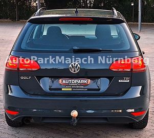 Volkswagen Golf - 5