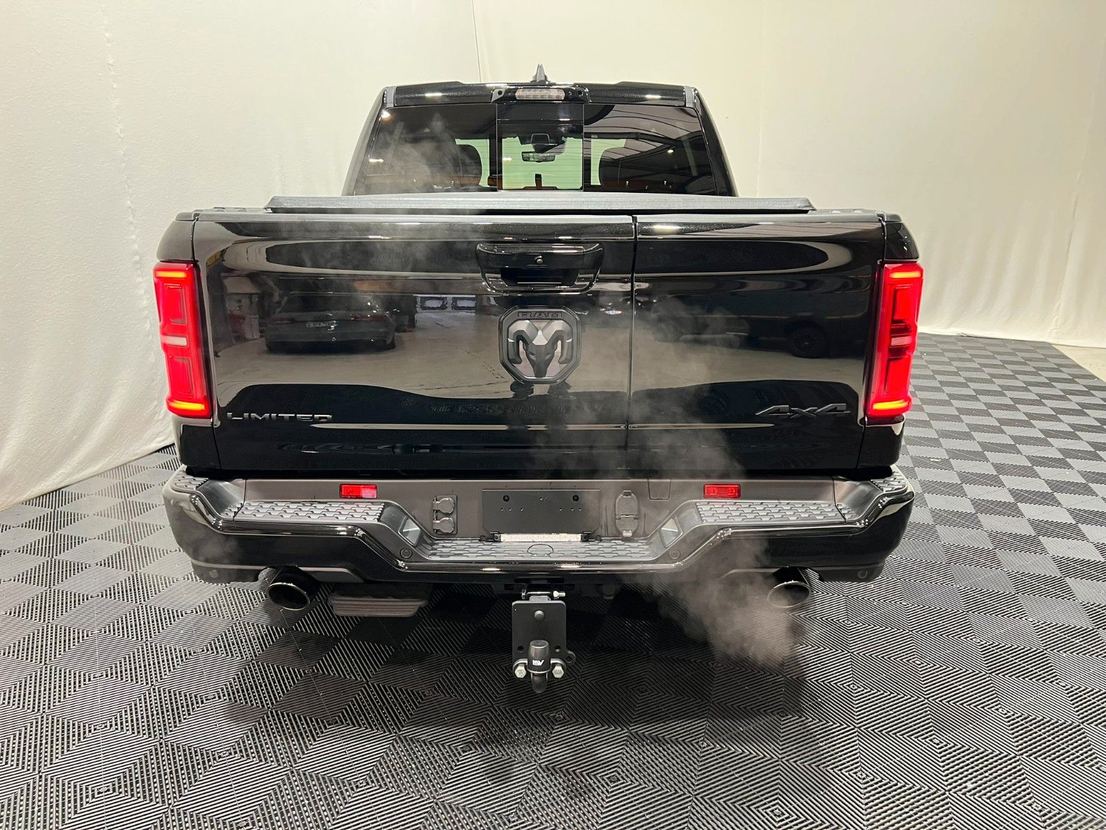 Fahrzeugabbildung Dodge RAM 1500 Limited Night  H/O 3.0L / MFT RTR Ed.