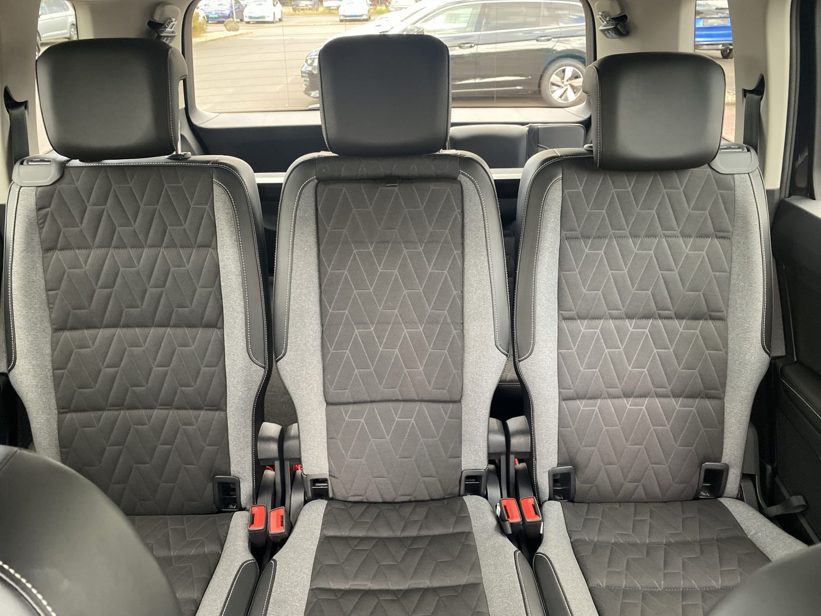 Volkswagen Touran - Bild 10