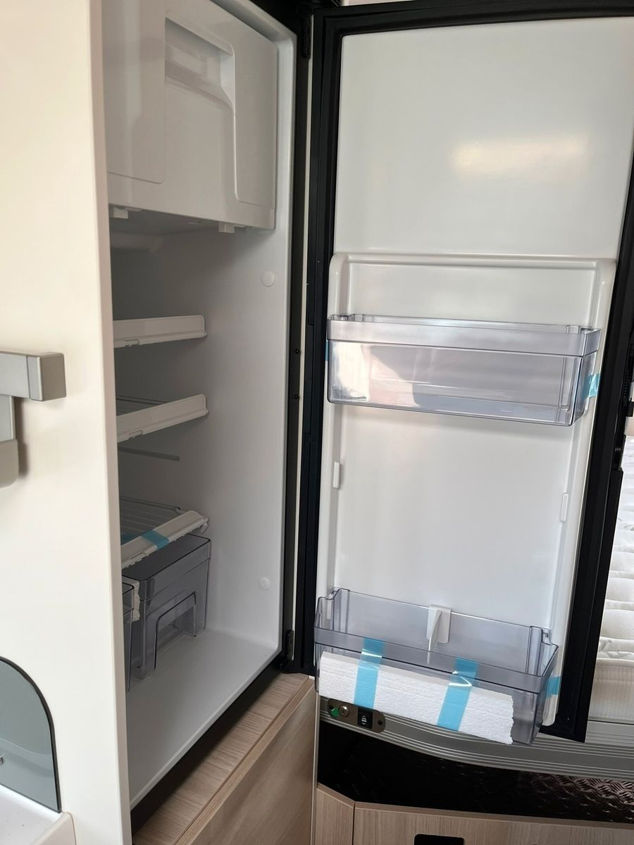 Fahrzeugabbildung Eura Mobil Van V 635 HB 6KW Heizung, Radio DAB, RFK