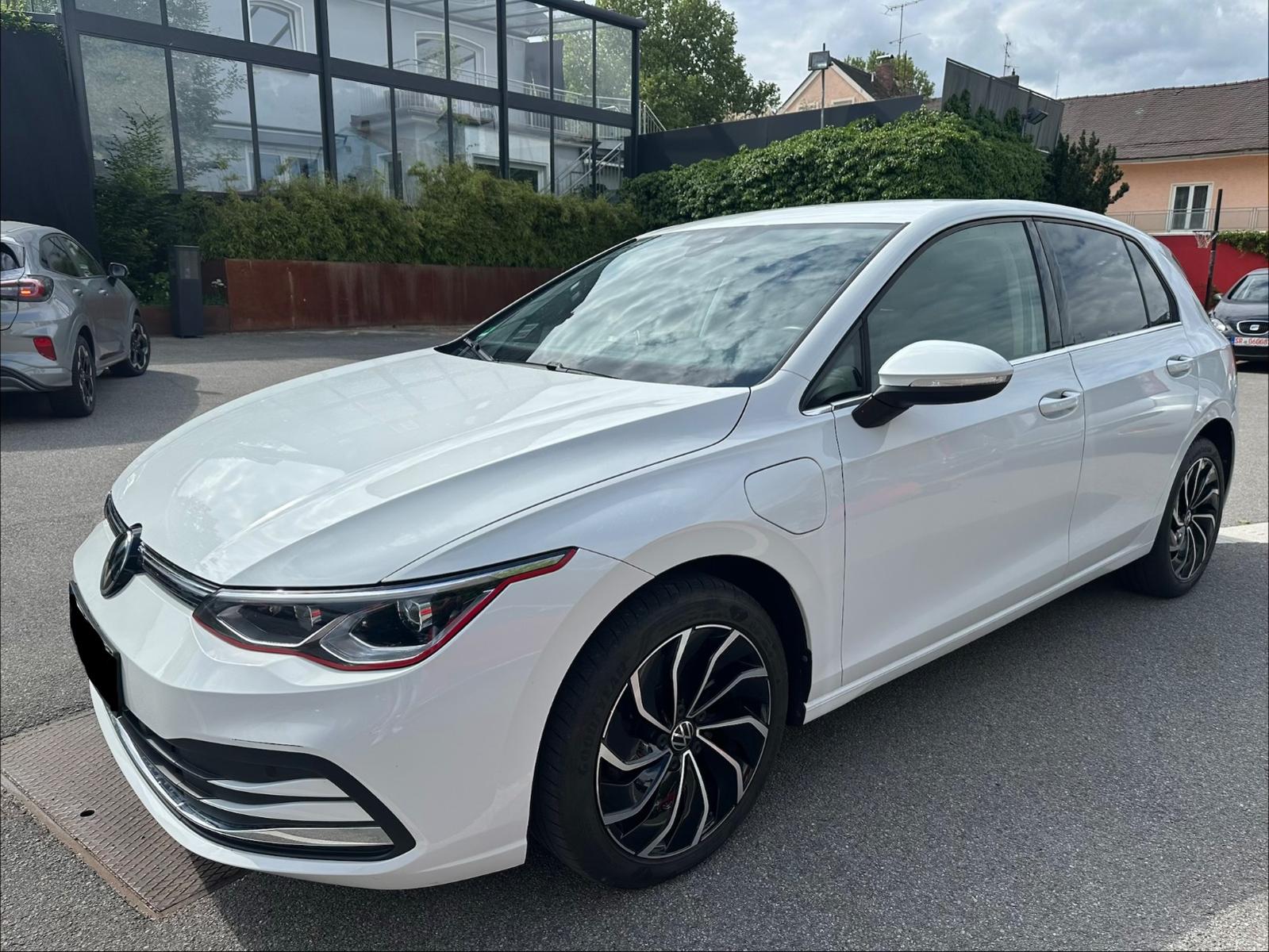 Volkswagen Golf VIII Lim. Style eHybrid
