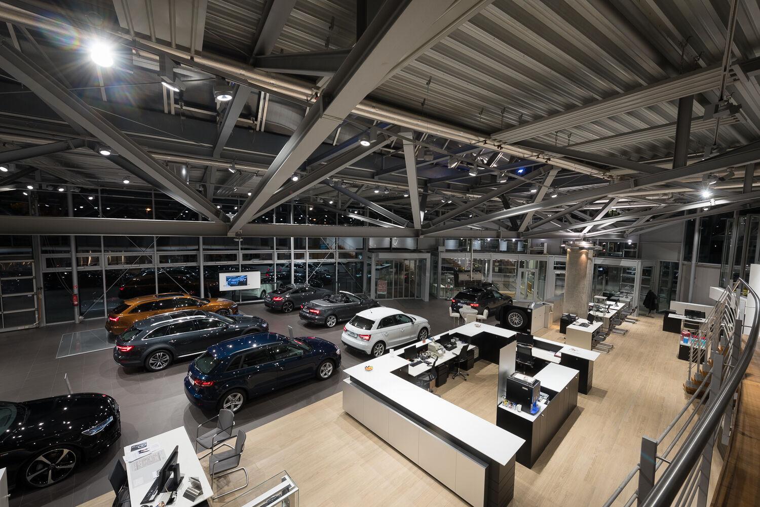 showroom-image-bottom