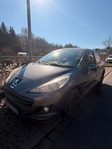 Peugeot 207 Bj. 2010 70kW/95PS - Peugeot 107 von privat